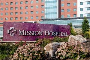 231109-mission-hospital-asheville-sign-ONE-TIME-USE-se126p-7d84f2