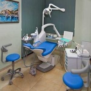 dental-clinics-250x250